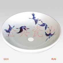 鶴翔金典瓷業 以匠心塑精品，打造鶴翔水囊經典之作